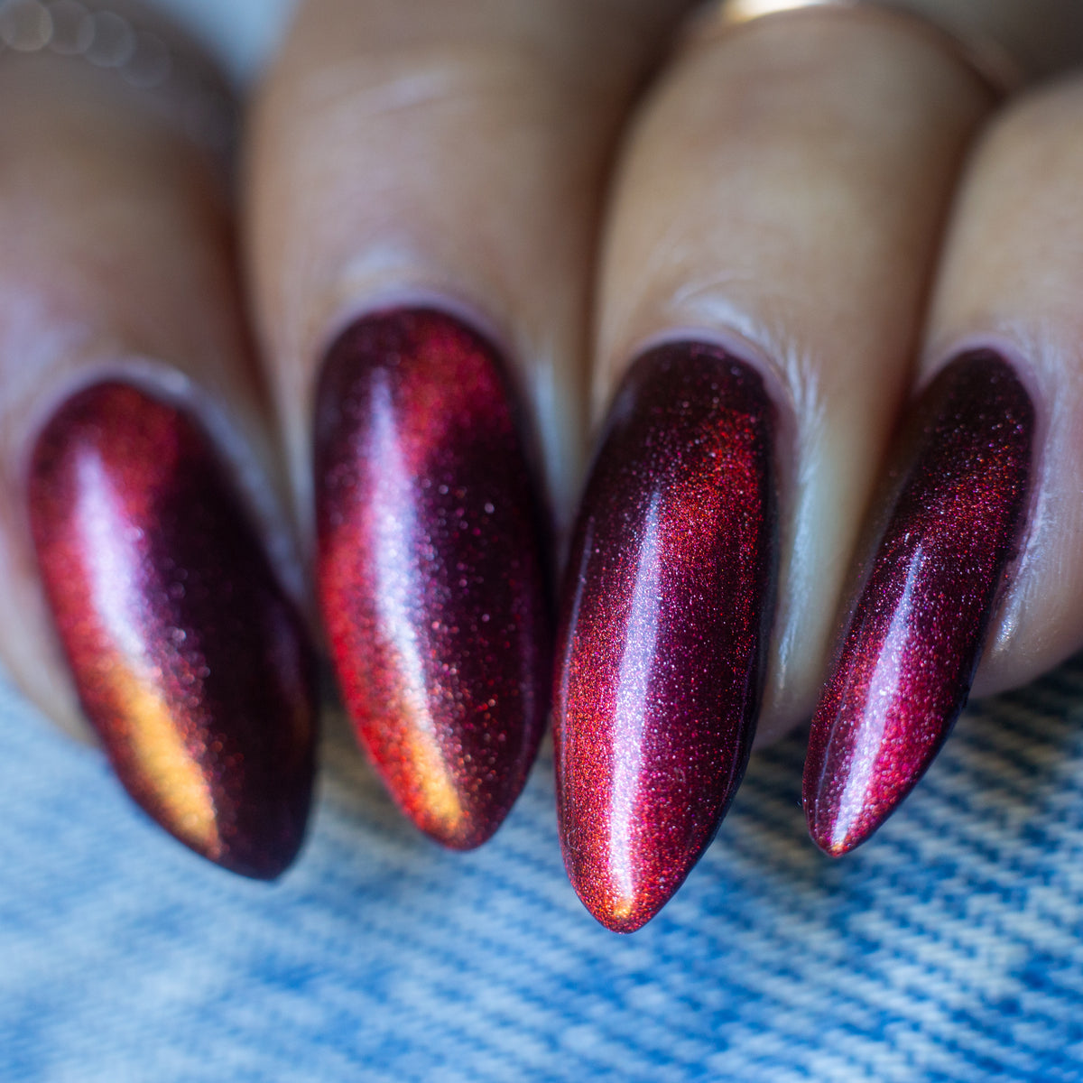 Lost Lake Lacquer | Kiss of the Estries